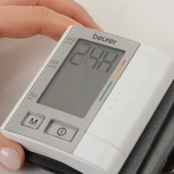 Beurer BC40 - Bloeddrukmeter Pols - Hartritmestoornis Herkenning 18 Beurer BC40 - Bloeddrukmeter Pols - Hartritmestoornis Herkenning -Silvergear Shop 550x359 4