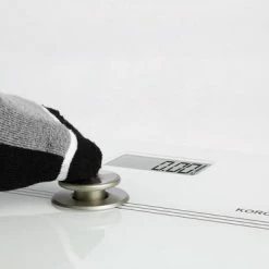 Korona Mona Digitale Personenweegschaal Weegbereik (max.): 200 Kg Wit -Silvergear Shop 550x366 1