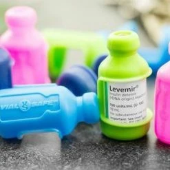 VialSafe Insuline Bescherming - 3 Pack (Blauw, Donker Blauw, Groen) 7 VialSafe Insuline Bescherming - 3 Pack (Blauw, Donker Blauw, Groen) -Silvergear Shop 550x366 5