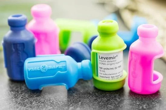 VialSafe Insuline Bescherming - 3 Pack (Blauw, Donker Blauw, Groen) 5 VialSafe Insuline Bescherming - 3 Pack (Blauw, Donker Blauw, Groen) - Afbeelding 3