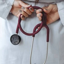 Merkloos Stethoscoop Medisch Classic - Bordeaux Rood - Zebra Membraan - Dual - Professionele Kwaliteit Voor Medisch Specialist 18 Merkloos Stethoscoop Medisch Classic - Bordeaux Rood - Zebra Membraan - Dual - Professionele Kwaliteit Voor Medisch Specialist -Silvergear Shop 550x733 9